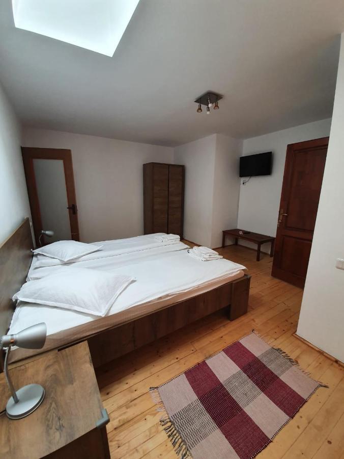 Casa Terezia Hotel Braşov Buitenkant foto